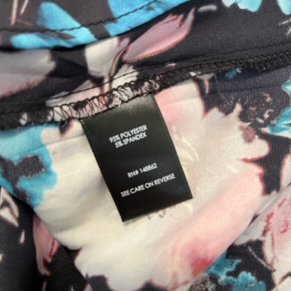 Torrid Button-Up Long Sleeve Floral Blouse with V-Neck & Collar – Size 3X - Picture 8 of 9